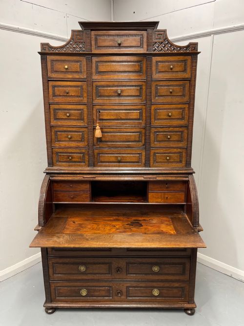 SOLID OAK FLEMISH CYLINDER BUREAU WITH DRAWERS - ADDITIONAL PHOTO 6