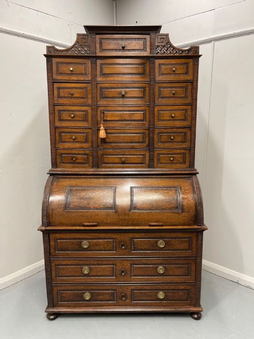 SOLID OAK FLEMISH CYLINDER BUREAU WITH DRAWERS - ADDITIONAL PHOTO 3
