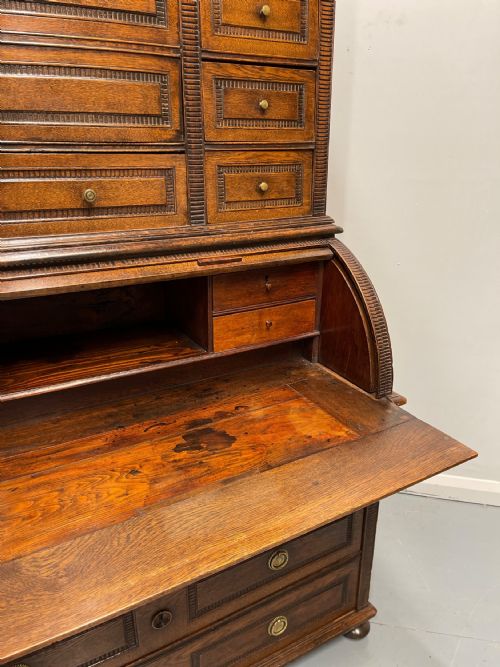 SOLID OAK FLEMISH CYLINDER BUREAU WITH DRAWERS - ADDITIONAL PHOTO 7
