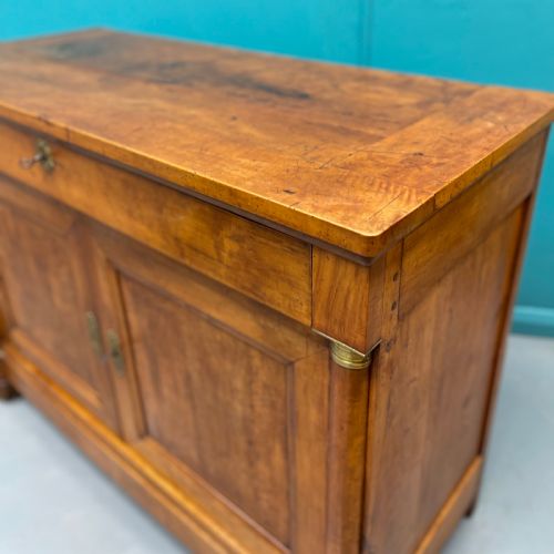 FRENCH 18TH CENTURY PEAR WOOD BUFFET SIDEBOARD - ADDITIONAL PHOTO 3