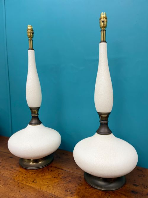GRAND SCALE PAIR OF ART DECO LAMPS - ADDITIONAL PHOTO 1