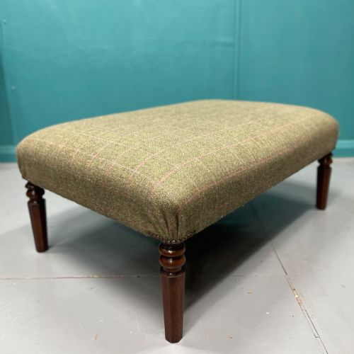 CENTRE STOOL OTTOMAN IN HARRIS TWEED - ADDITIONAL PHOTO 2