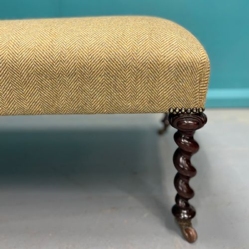 NEWLY UPHOLSTERED TWEED OTTOMAN WITH BARLEY TWISTS - ADDITIONAL PHOTO 5