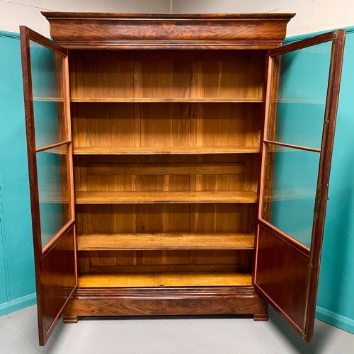 LARGE 19TH CENTURY FRENCH TWO DOOR BOOKCASE - ADDITIONAL PHOTO 2