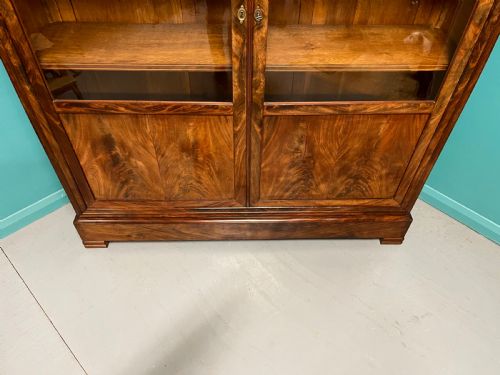 LARGE 19TH CENTURY FRENCH TWO DOOR BOOKCASE - ADDITIONAL PHOTO 7