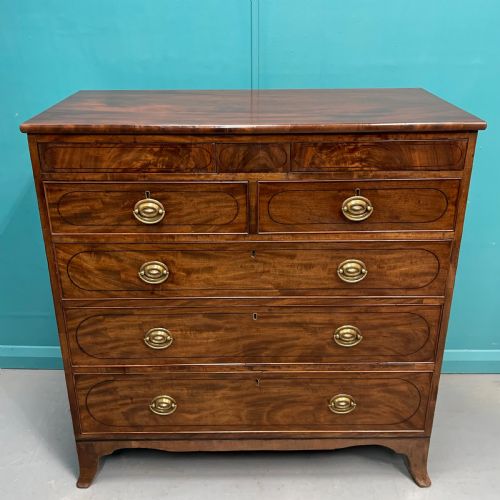 georgian chest of drawers with hidden drawers - CATEGORY: ANTIQUE CHEST OF DRAWERS - DATED GEORGIAN
