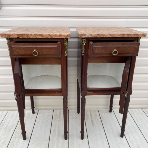 PAIR OF FRENCH MARBLE TOP BEDSIDE CABINETS - ADDITIONAL PHOTO 7
