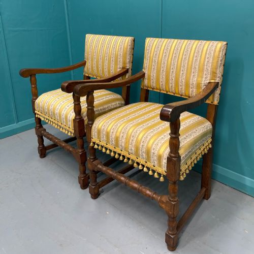 PAIR OF ENGLISH OAK HALL ARMCHAIRS - ADDITIONAL PHOTO 1