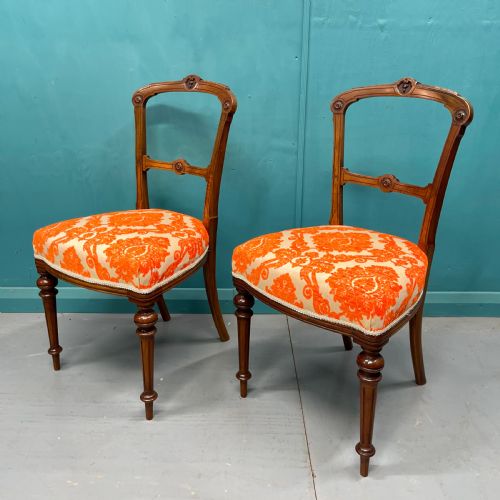 PAIR OF EDWARDIAN WALNUT SIDE OR HALL CHAIRS - ADDITIONAL PHOTO 4