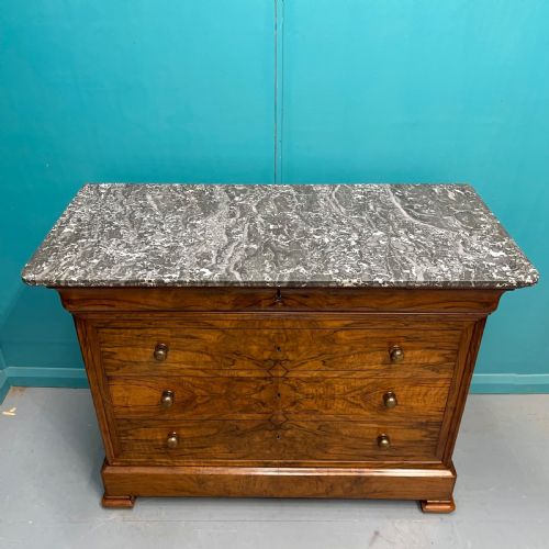 FIGURED WALNUT MARBLE TOP COMMODE - ADDITIONAL PHOTO 2