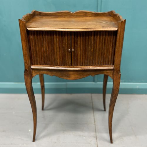 PAIR OF FRENCH TAMBOUR BEDSIDE LAMP TABLES - ADDITIONAL PHOTO 8
