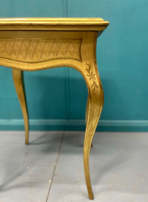 EXCEPTIONAL 19TH CENTURY GOLD LEAF SIDE LAMP TABLE - ADDITIONAL PHOTO 2