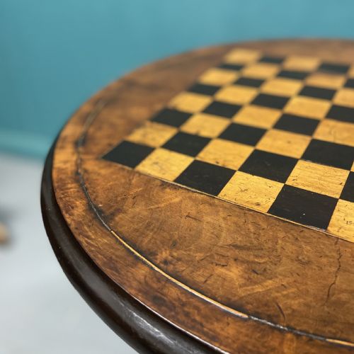 19TH CENTURY CHESSBOARD INLAID TRIPOD TABLE - ADDITIONAL PHOTO 6
