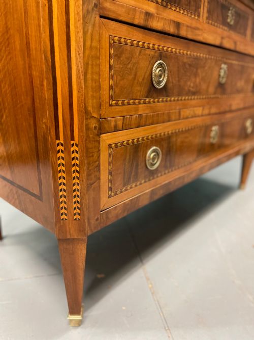 ITALIAN MARBLE TOP COMMODE WITH CHEVRON BANDING - ADDITIONAL PHOTO 4