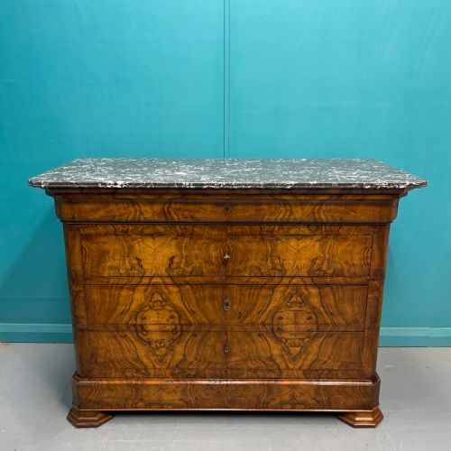 19th century french burr walnut marble top commode - CATEGORY: ANTIQUE CHEST OF DRAWERS - DATED 19TH CENTURY