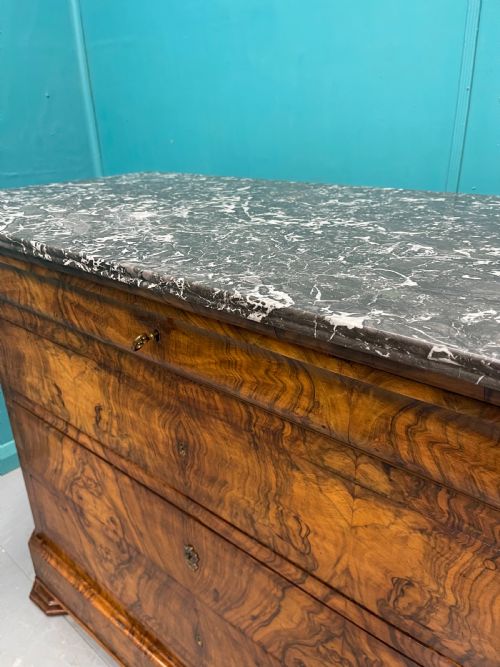 19TH CENTURY FRENCH BURR WALNUT MARBLE TOP COMMODE - ADDITIONAL PHOTO 3