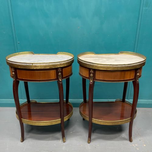LARGE PAIR OF FRENCH MARBLE TOP KIDNEY SIDE TABLES - ADDITIONAL PHOTO 3