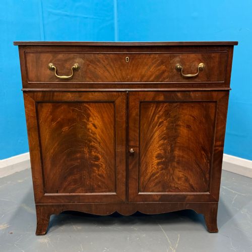 edwardian 2 door side cabinet - CATEGORY: ANTIQUE SIDEBOARDS - DATED 1900