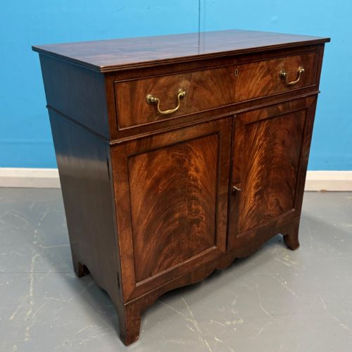 EDWARDIAN 2 DOOR SIDE CABINET - ADDITIONAL PHOTO 3