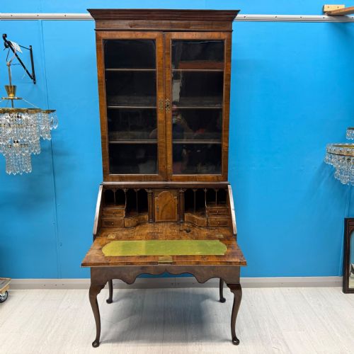 GEORGE II WALNUT BUREAU BOOKCASE ON STAND - ADDITIONAL PHOTO 10