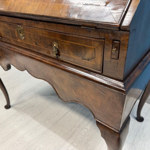 GEORGE II WALNUT BUREAU BOOKCASE ON STAND - ADDITIONAL PHOTO 13