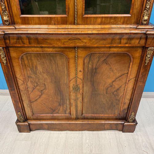 OUTSTANDING QUALITY WALNUT AND BRASS MOUNTED BOOKCASE - ADDITIONAL PHOTO 5
