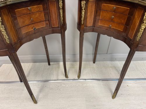 PAIR OF FRENCH KIDNEY STYLE SIDE TABLES - ADDITIONAL PHOTO 1