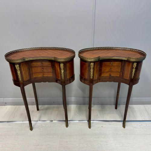 PAIR OF FRENCH KIDNEY STYLE SIDE TABLES - ADDITIONAL PHOTO 6
