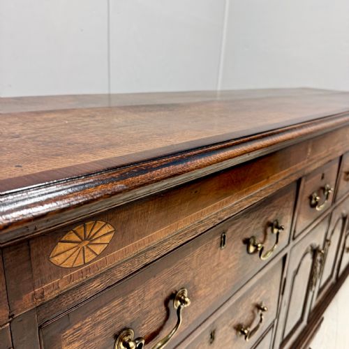 18TH CENTURY GEORGIAN OAK INLAID DRESSER BASE - ADDITIONAL PHOTO 2