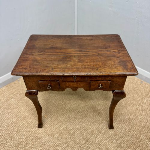 18TH CENTURY OAK LOW SIDE TABLE WITH LOCKING DRAWER - ADDITIONAL PHOTO 6