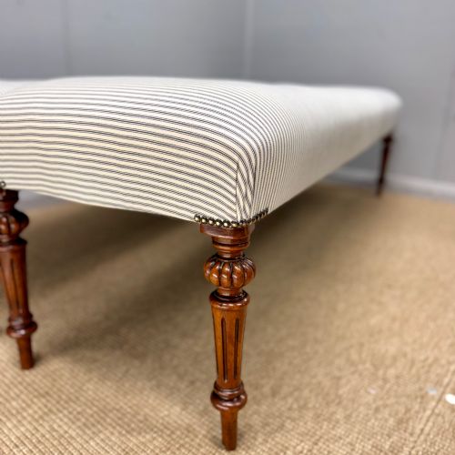 PAIR OF 19TH CENTURY 6FT LONG BUTTONED STOOLS - ADDITIONAL PHOTO 5