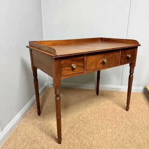 Regency 3 Drawer Dressing Table with 3/4 Gallery Top