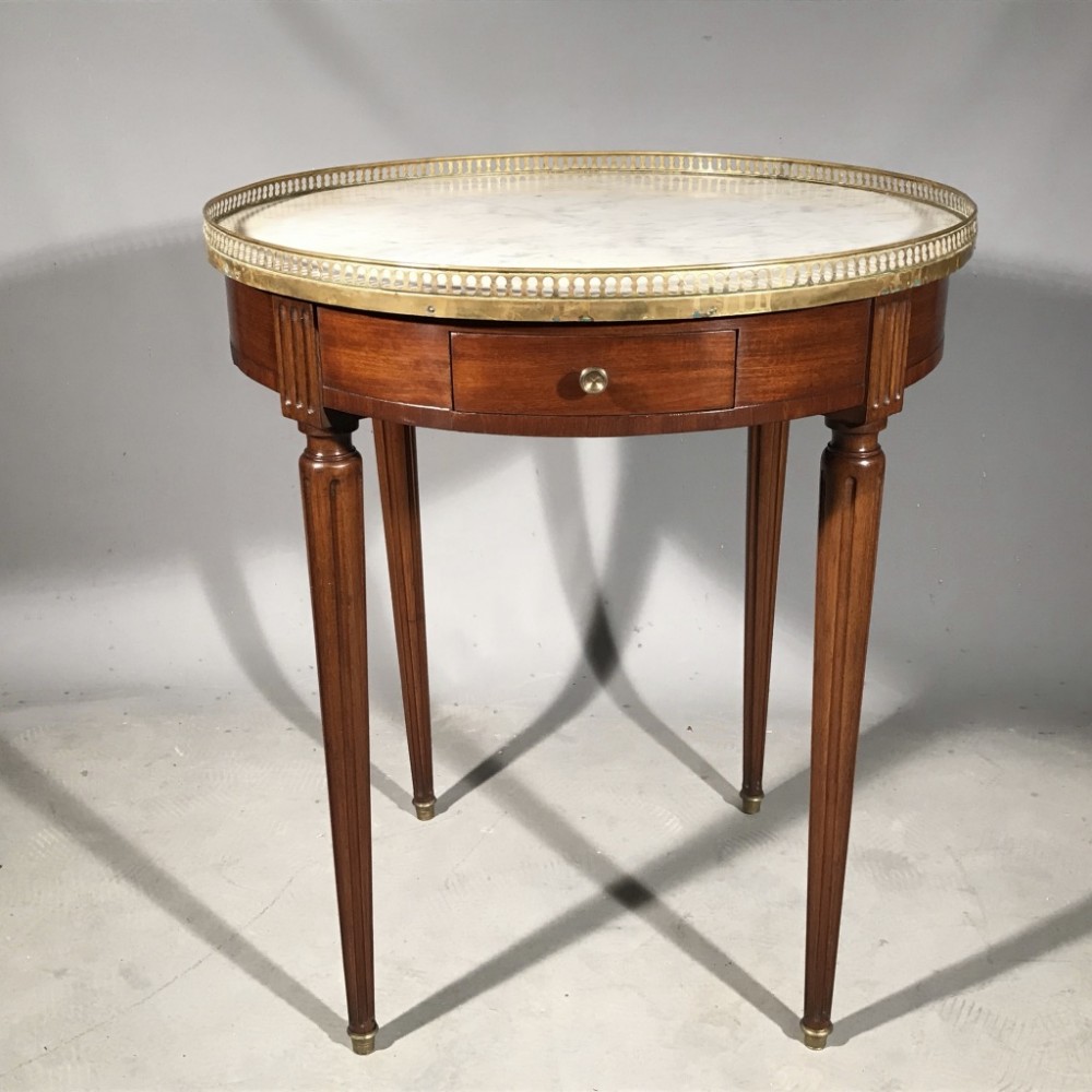 Nice quality French Bouillotte table with marble top