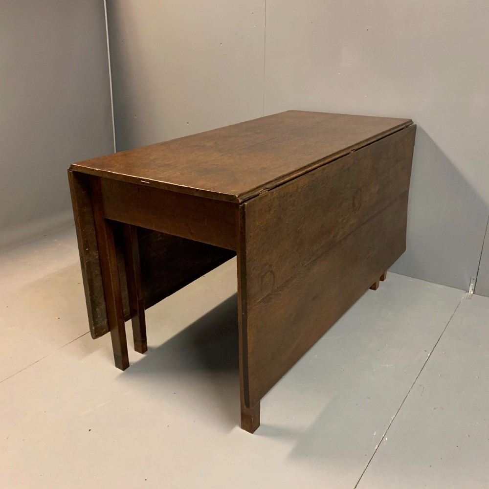 8 to 10 seater Georgian oak table  View III