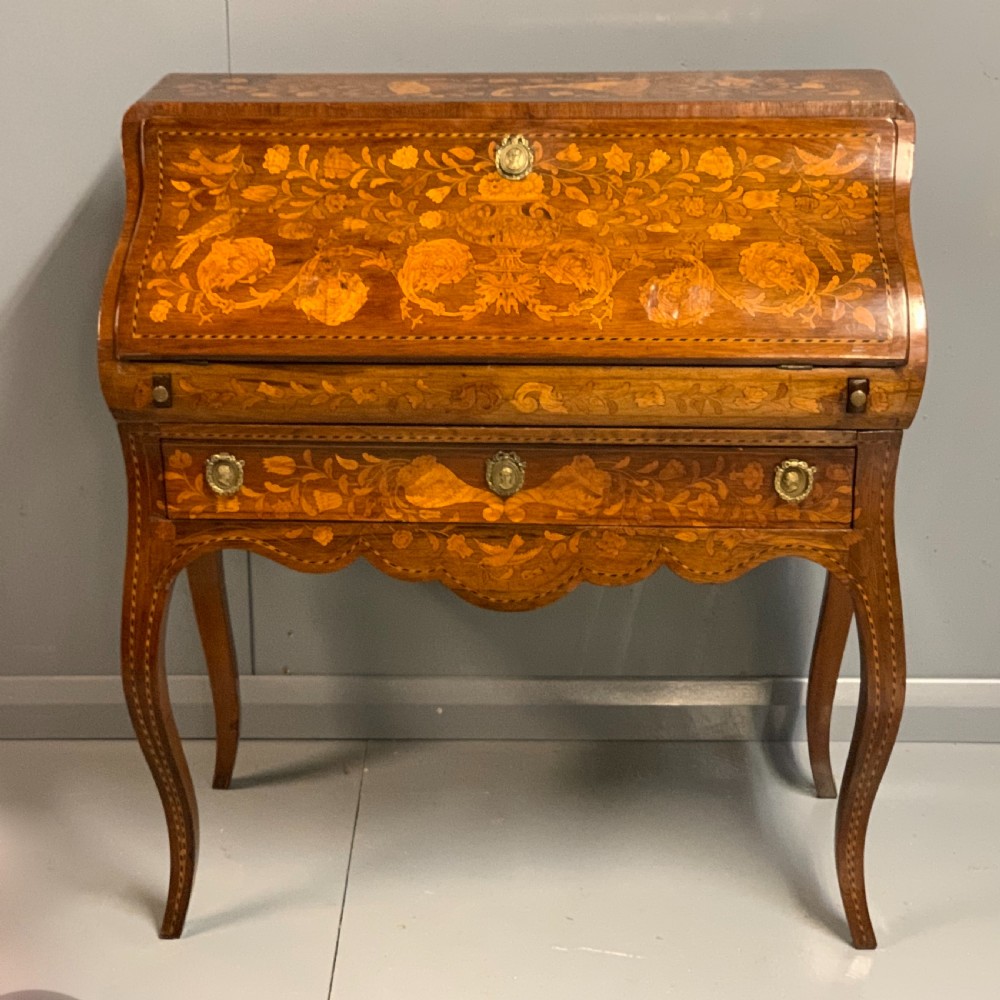 Early 19th century Dutch marquetry bureau View II