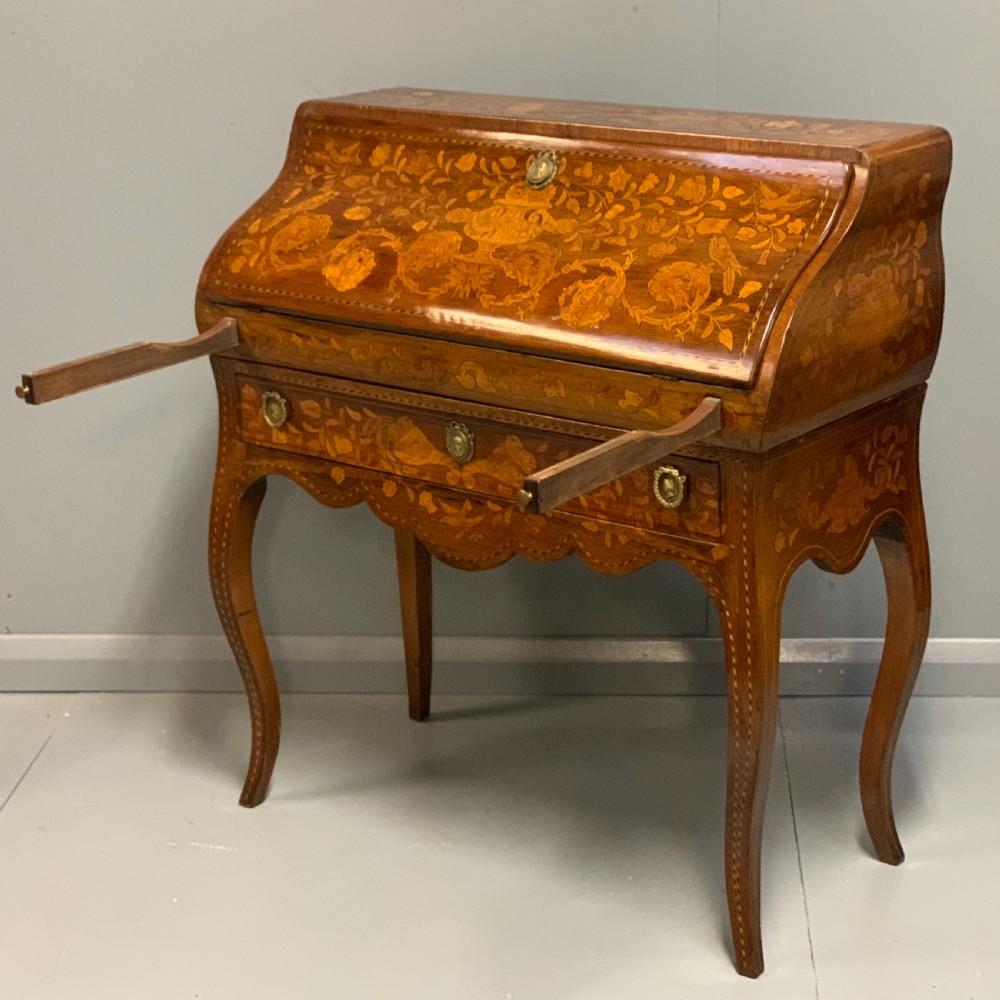 Early 19th century Dutch marquetry bureau View IV