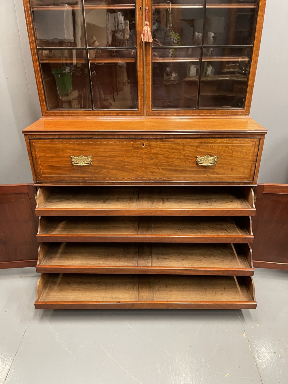 Late Georgian secretaire bookcase  View XIII