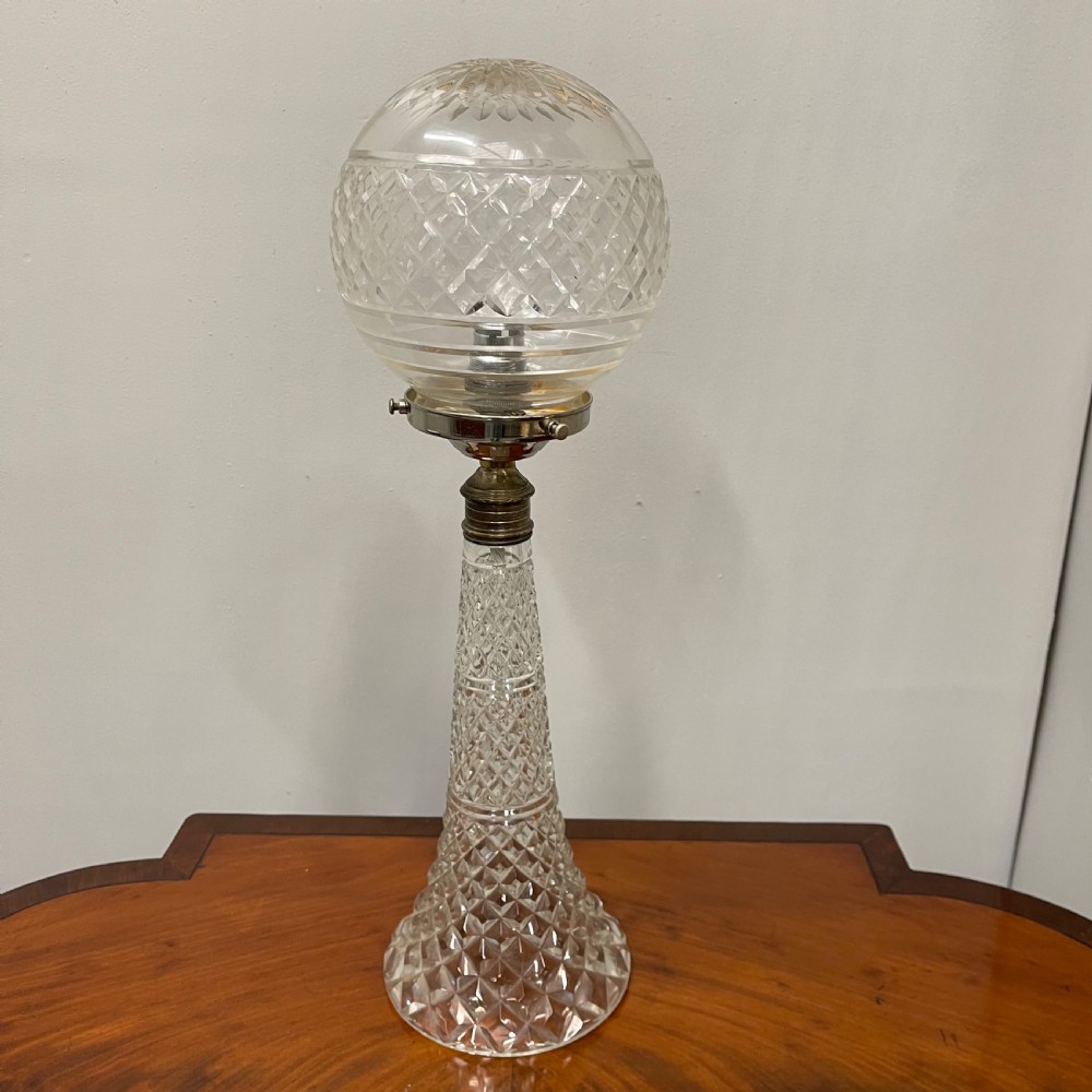 Cut and pressed glass globe table lamp View II