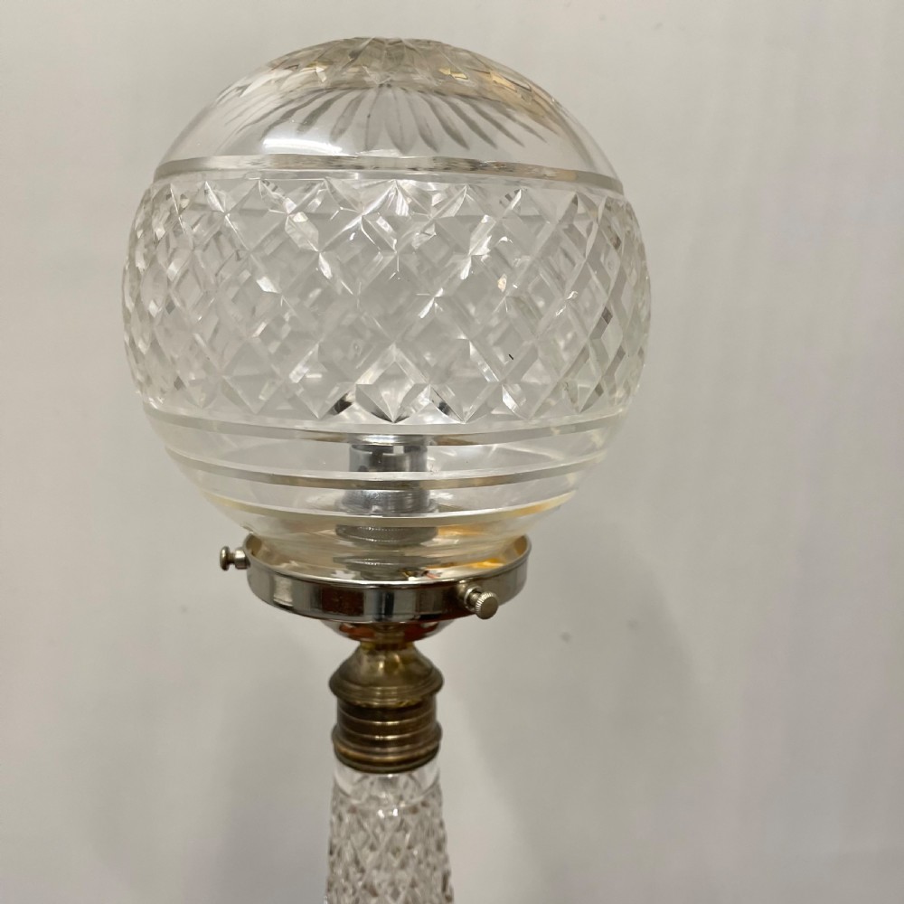 Cut and pressed glass globe table lamp View V