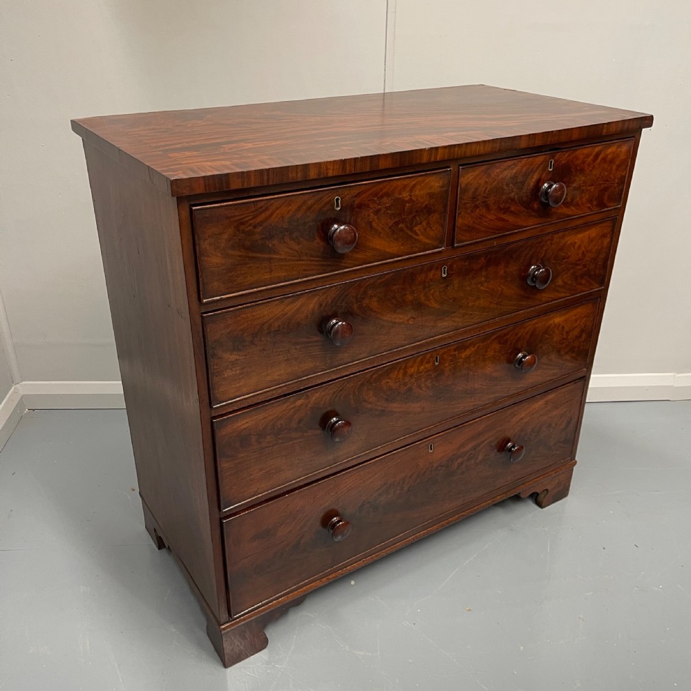 Georgian mahogany chest of drawers with hidden drawer View III