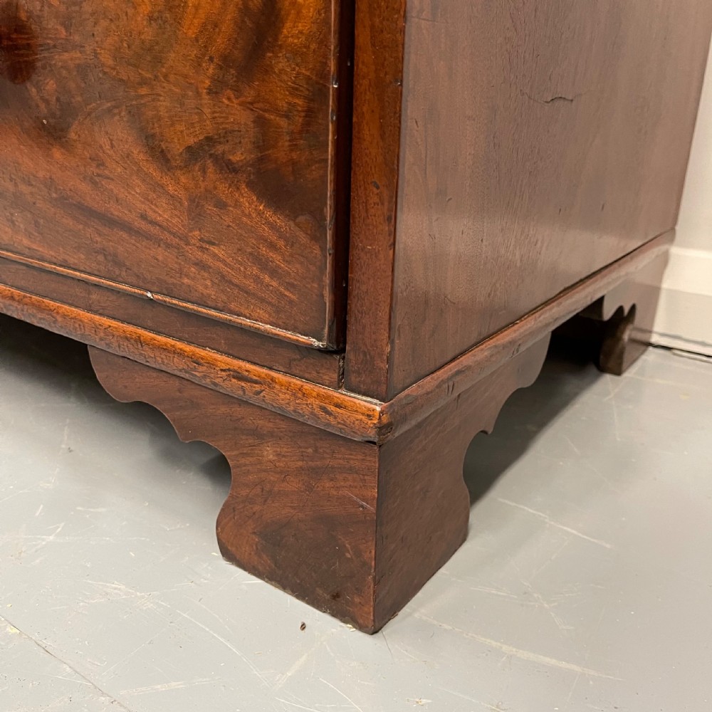 Georgian mahogany chest of drawers with hidden drawer View X