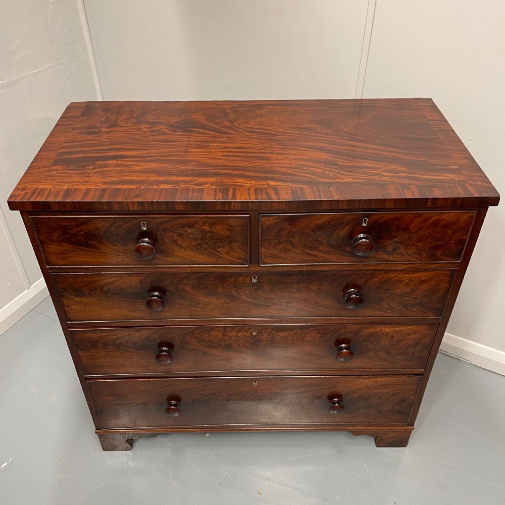 Georgian mahogany chest of drawers with hidden drawer View XII