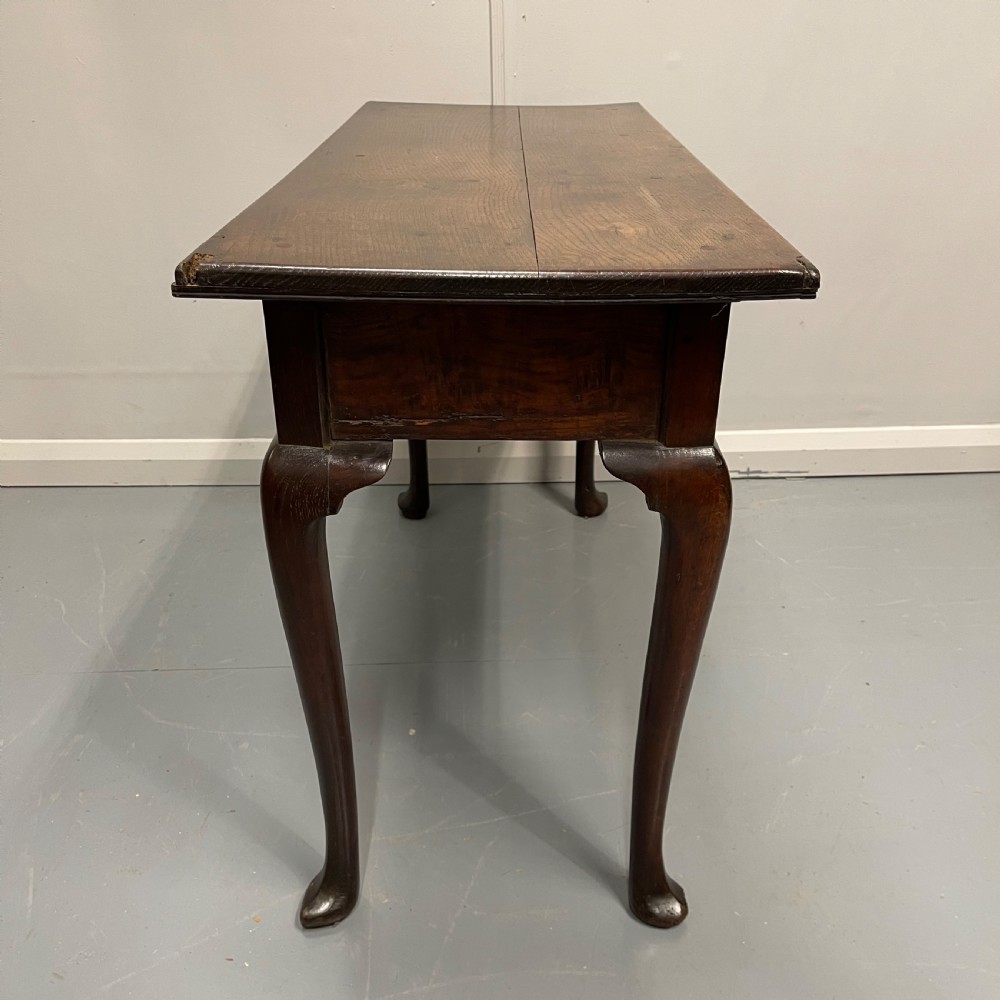 Early 18th century oak server table View X