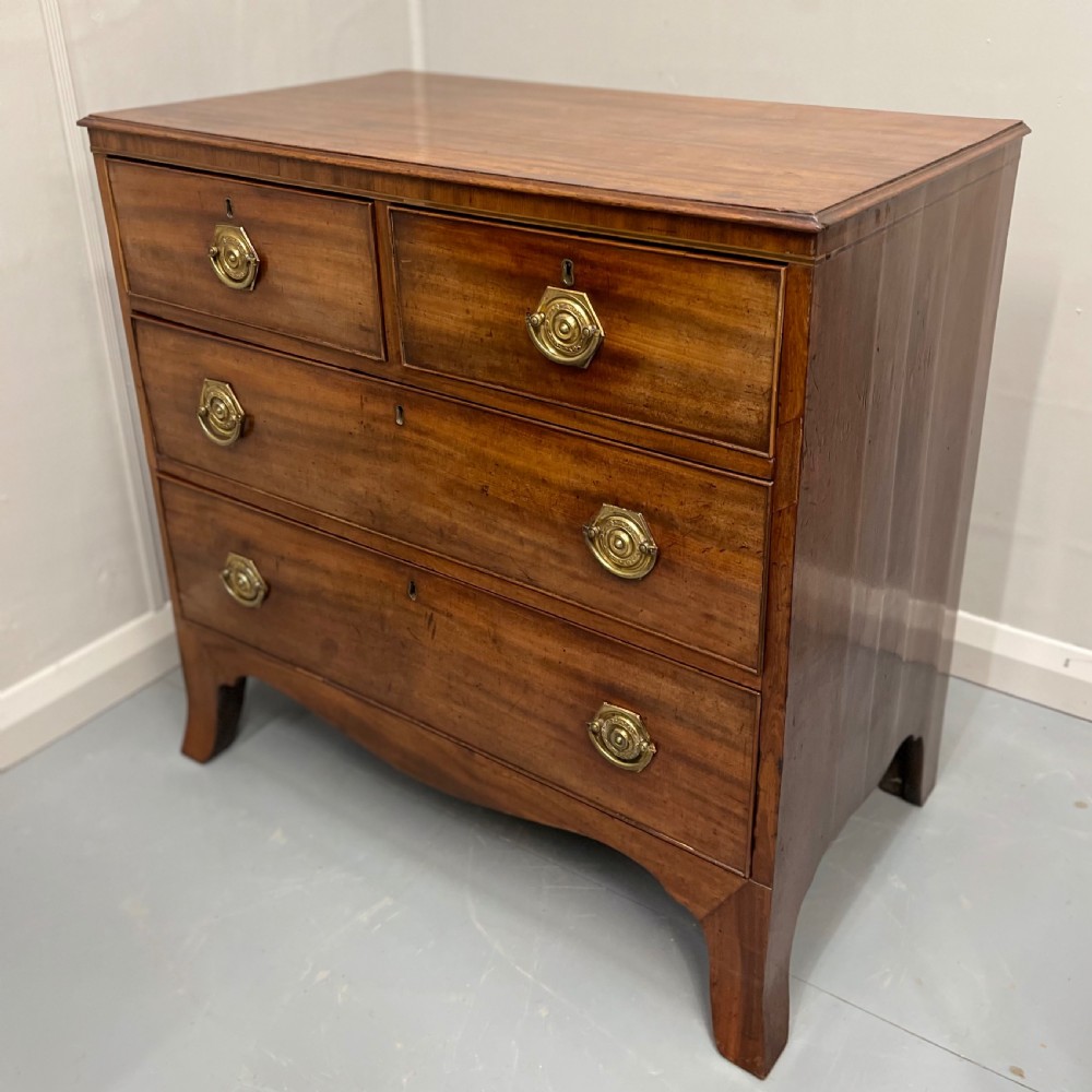 Small Georgian mahogany chest of drawers View IV