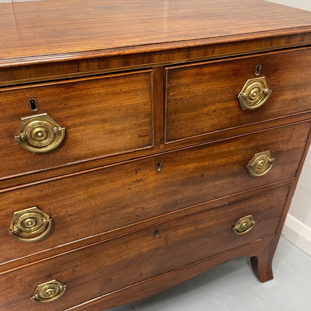 Small Georgian mahogany chest of drawers View VII