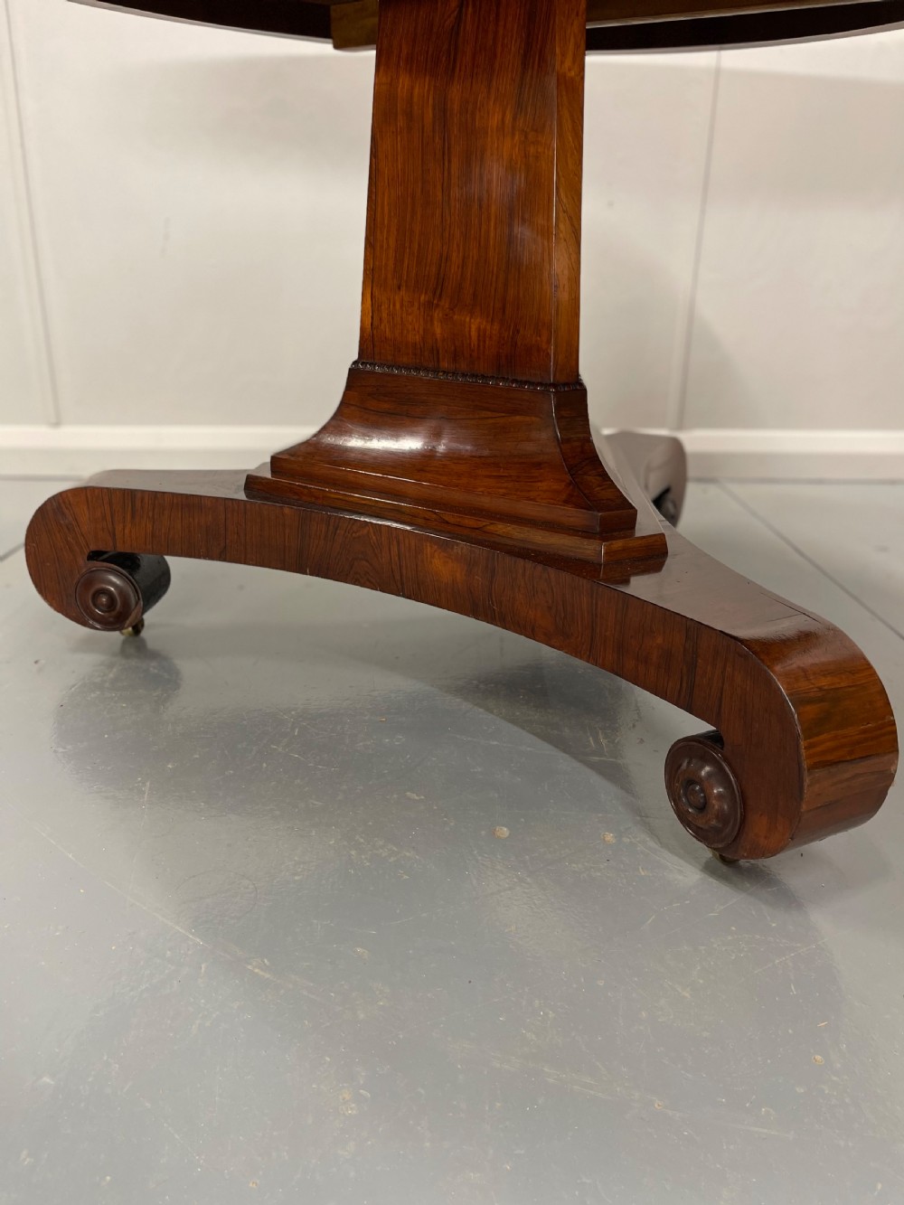 English Regency rosewood round centre table View VI