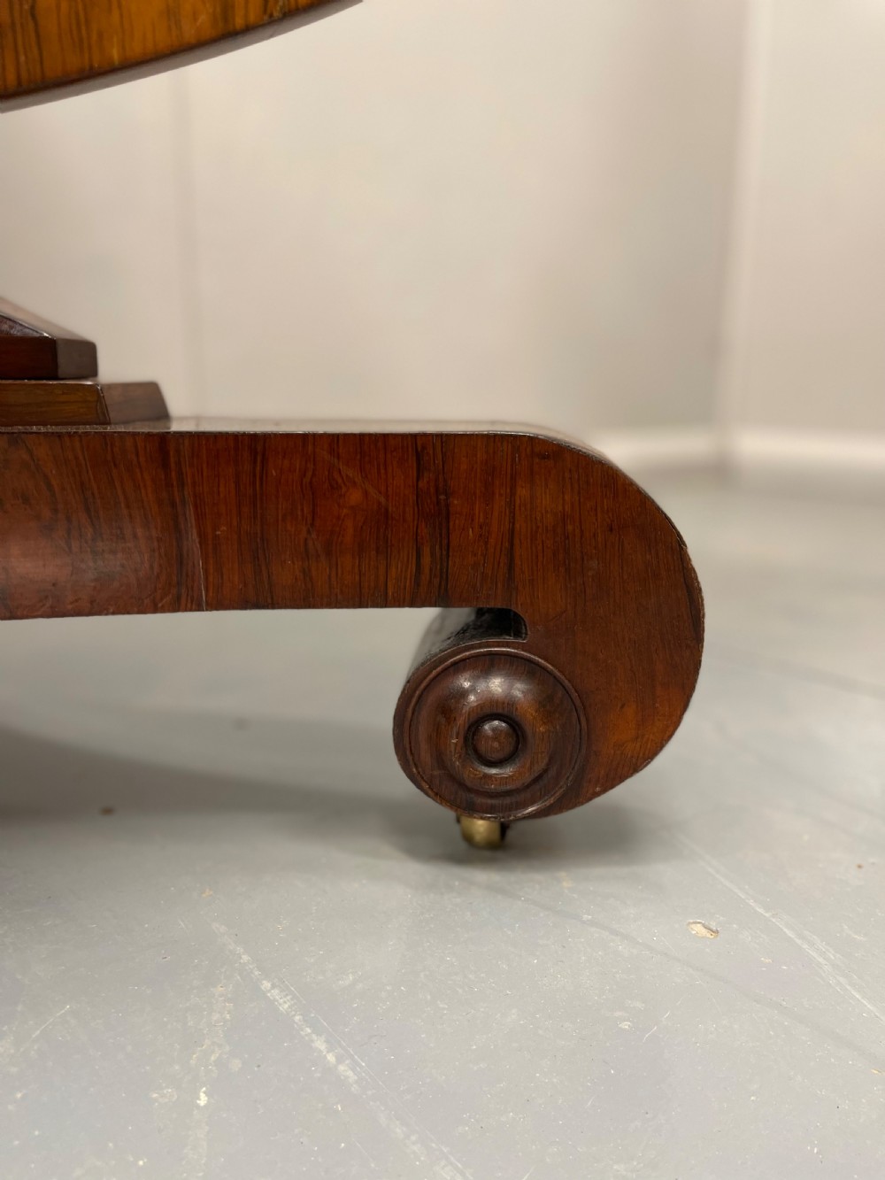English Regency rosewood round centre table View VII