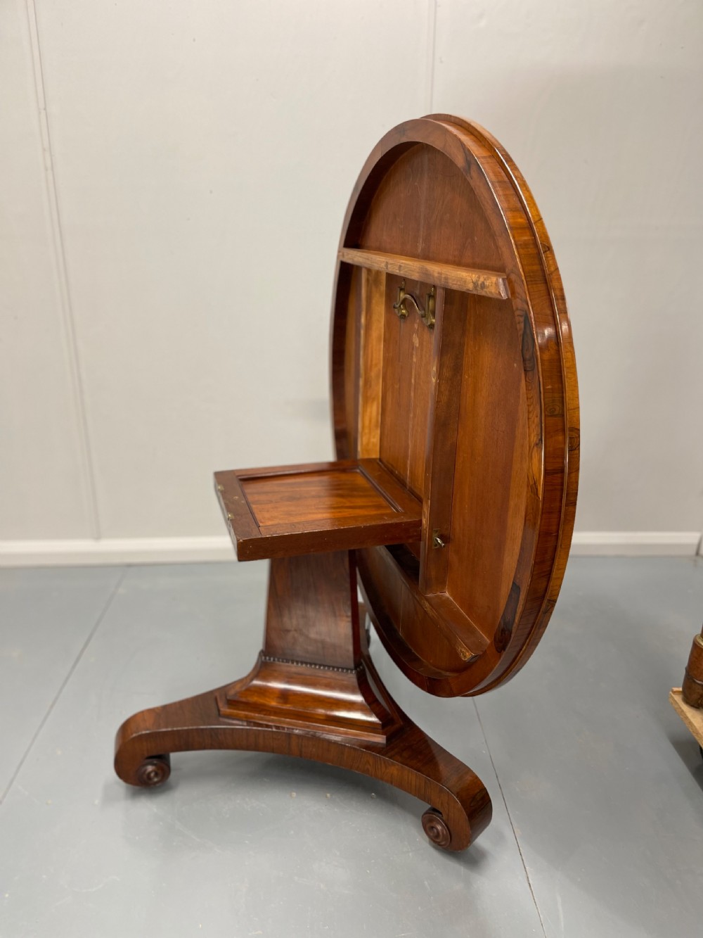 English Regency rosewood round centre table View IX