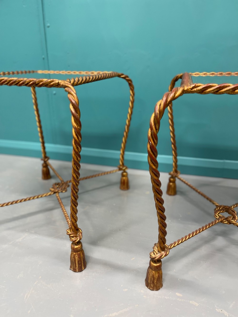 Italian mirrored gilt side and coffee table set View VI