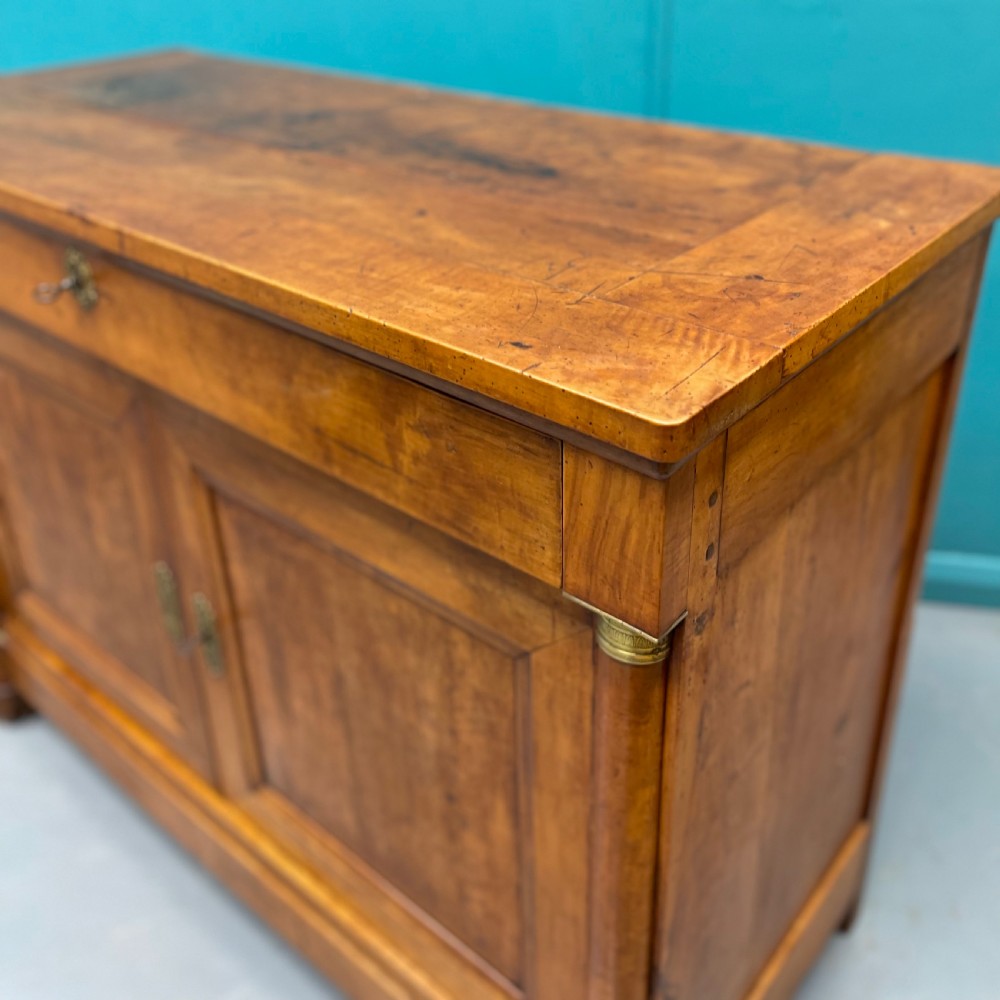 French 18th century pear wood buffet sideboard View IV